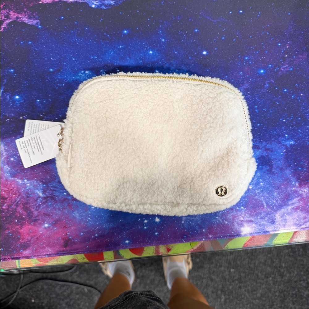 Lululemon Athletica White Sherpa Cosmetic Bag